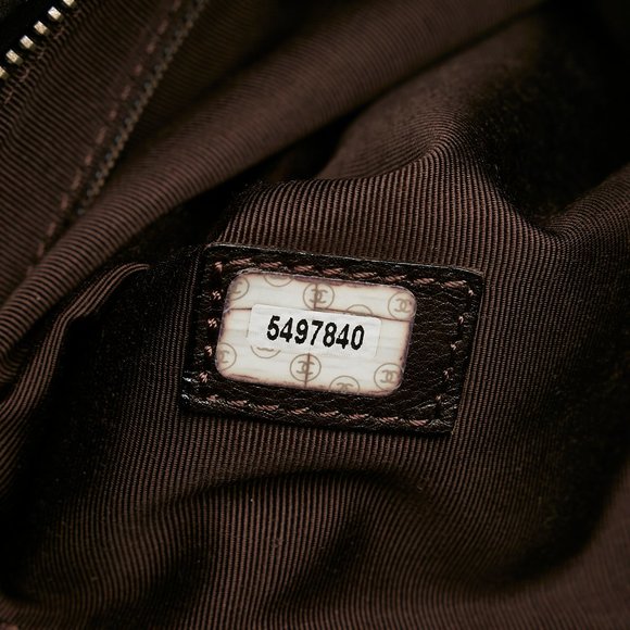 Chanel CC Suede Tote - Picture 7 of 9